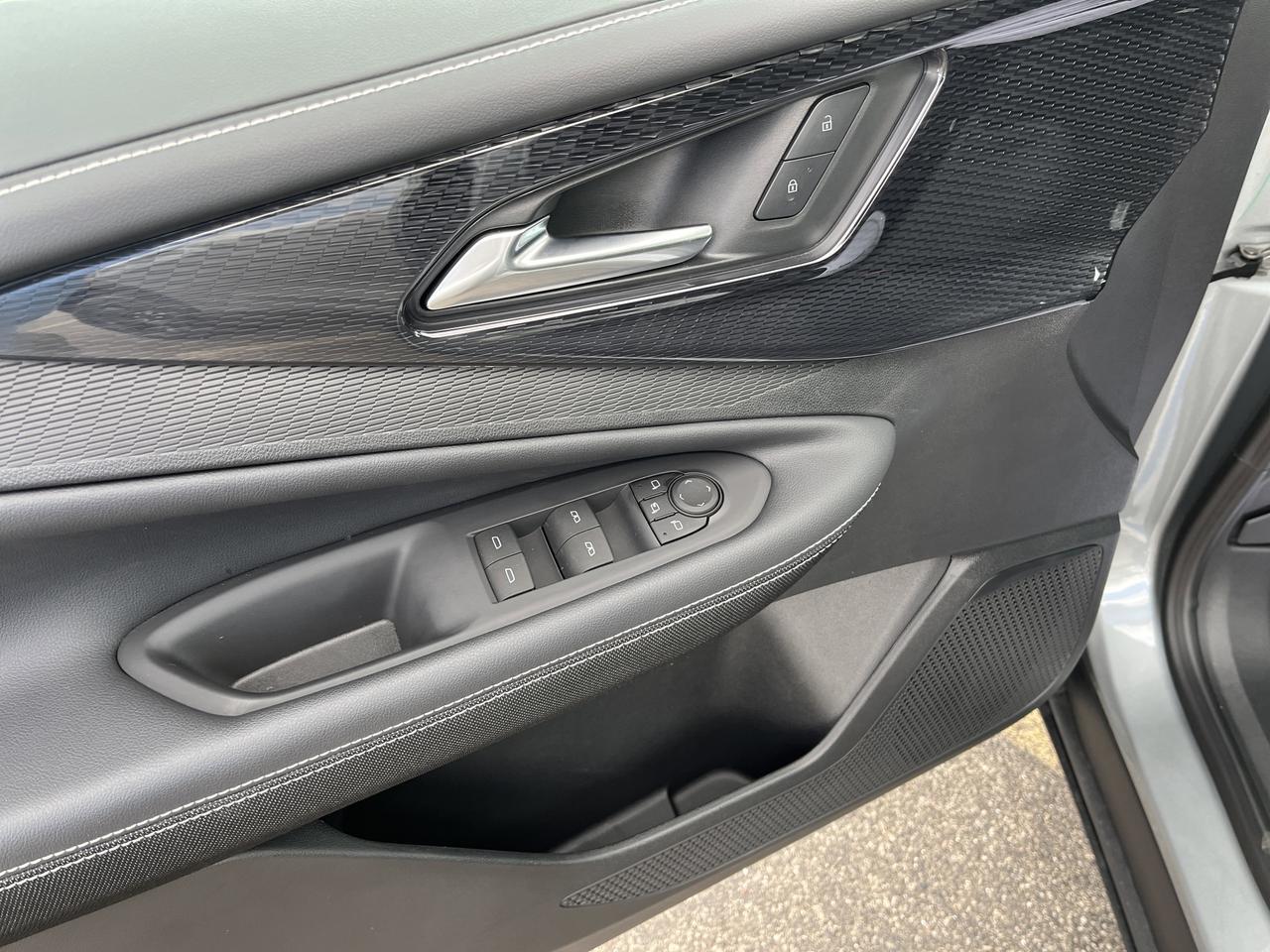 2025 Chevrolet Blazer EV Police AWD 102KWH BatteryRatedEnergy 190KW DC FastCharge w/Dual-LevelChargeCord RemoteKeylessEntry Saukville WI