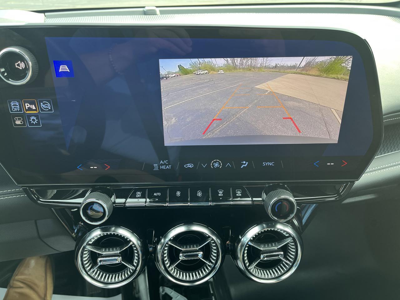 2025 Chevrolet Blazer EV Police AWD 102KWH BatteryRatedEnergy 190KW DC FastCharge w/Dual-LevelChargeCord RemoteKeylessEntry Saukville WI