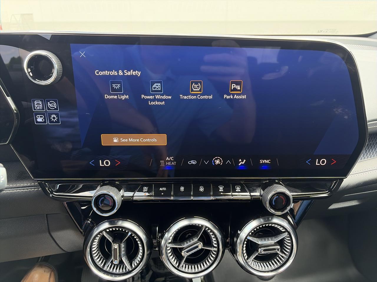 2025 Chevrolet Blazer EV Police eAWD w/DualLevelChargeCord RemoteStart HD-RearCamera Saukville WI