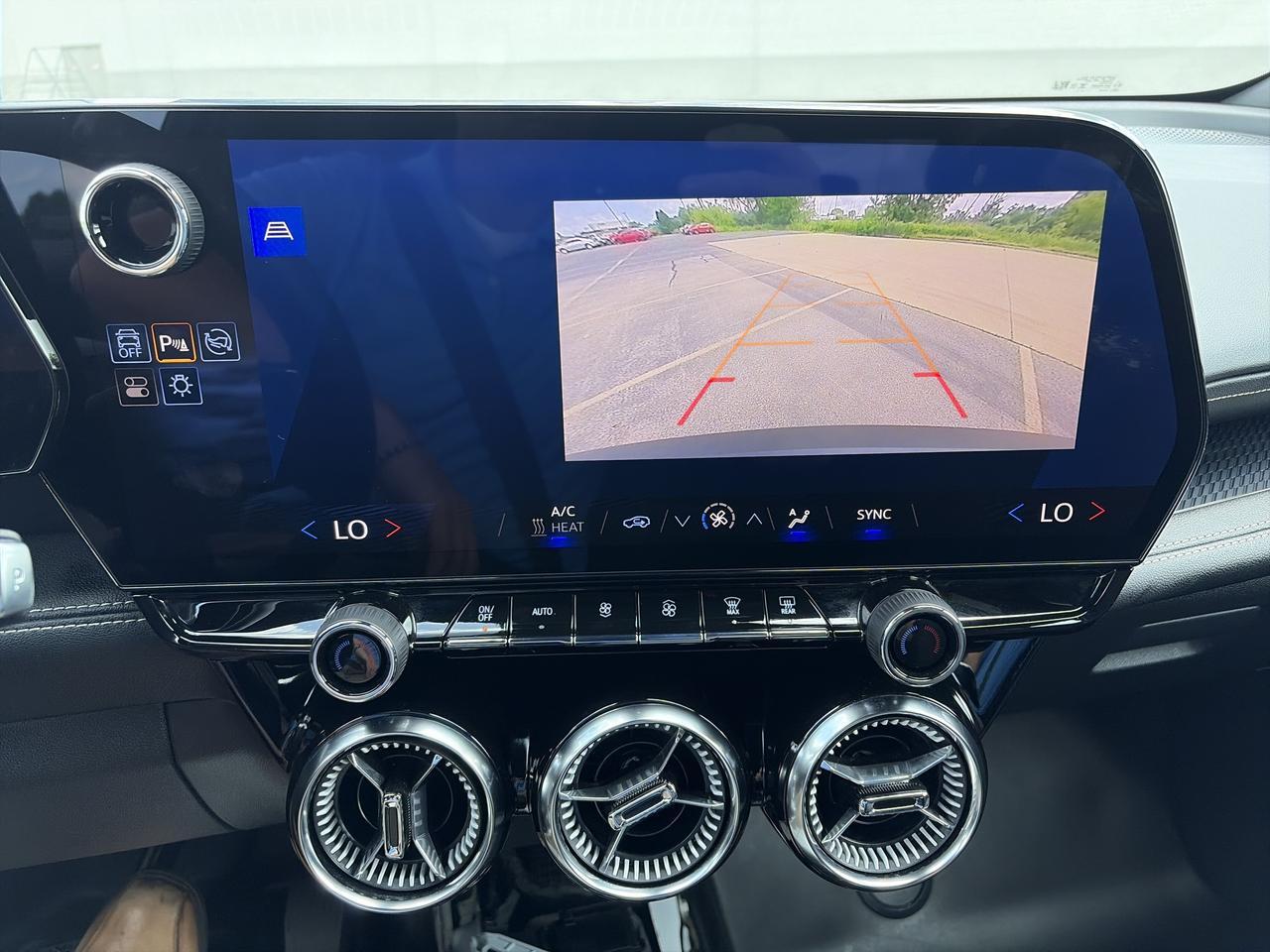 2025 Chevrolet Blazer EV Police eAWD w/DualLevelChargeCord RemoteStart HD-RearCamera Saukville WI