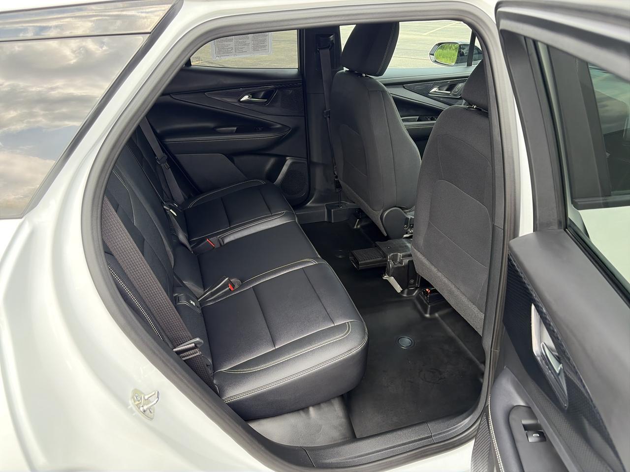 2025 Chevrolet Blazer EV Police eAWD w/DualLevelChargeCord RemoteStart HD-RearCamera Saukville WI