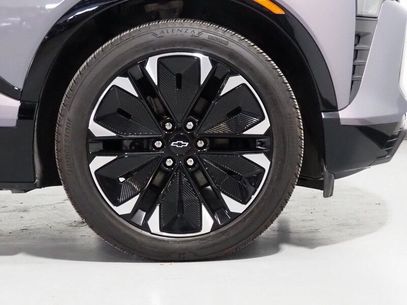 2025 Chevrolet Blazer EV RS AWD *NAVIGATION, ADAPTIVE CRUISE, SAFETY ALERTS, 360 VIEW CAMERAS, 17.7 INCH TOUCHSCREEN, CLIMATE SEATS, HEATED STEERING, POWER LIFTGATE, REMOTE START, 21 INCH WHEELS, WIRELESS CHARGING Round Rock TX