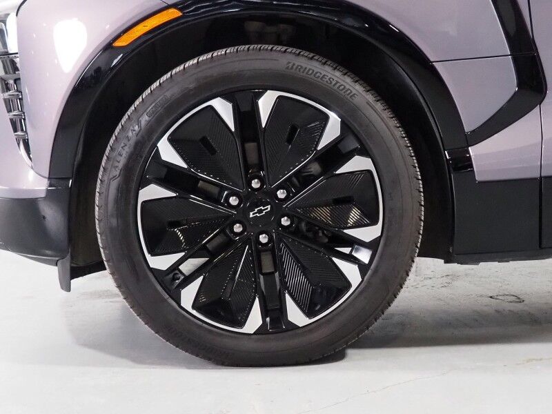 2025 Chevrolet Blazer EV RS AWD *NAVIGATION, ADAPTIVE CRUISE, SAFETY ALERTS, 360 VIEW CAMERAS, 17.7 INCH TOUCHSCREEN, CLIMATE SEATS, HEATED STEERING, POWER LIFTGATE, REMOTE START, 21 INCH WHEELS, WIRELESS CHARGING Round Rock TX