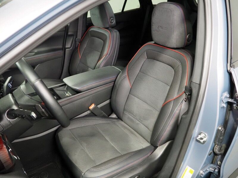 2025 Chevrolet Blazer EV RS AWD *NAVIGATION, ADAPTIVE CRUISE, SAFETY ALERTS, 360 VIEW CAMERAS, 17.7 INCH TOUCHSCREEN, CLIMATE SEATS, HEATED STEERING, POWER LIFTGATE, REMOTE START, 21 INCH WHEELS, WIRELESS CHARGING Round Rock TX