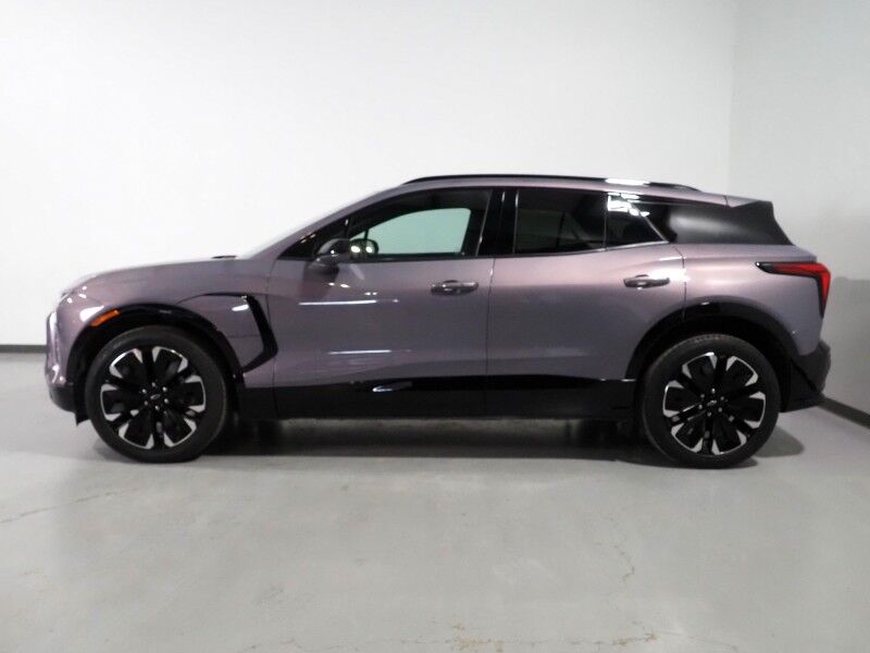 2025 Chevrolet Blazer EV RS AWD *NAVIGATION, ADAPTIVE CRUISE, SAFETY ALERTS, 360 VIEW CAMERAS, 17.7 INCH TOUCHSCREEN, CLIMATE SEATS, HEATED STEERING, POWER LIFTGATE, REMOTE START, 21 INCH WHEELS, WIRELESS CHARGING Round Rock TX