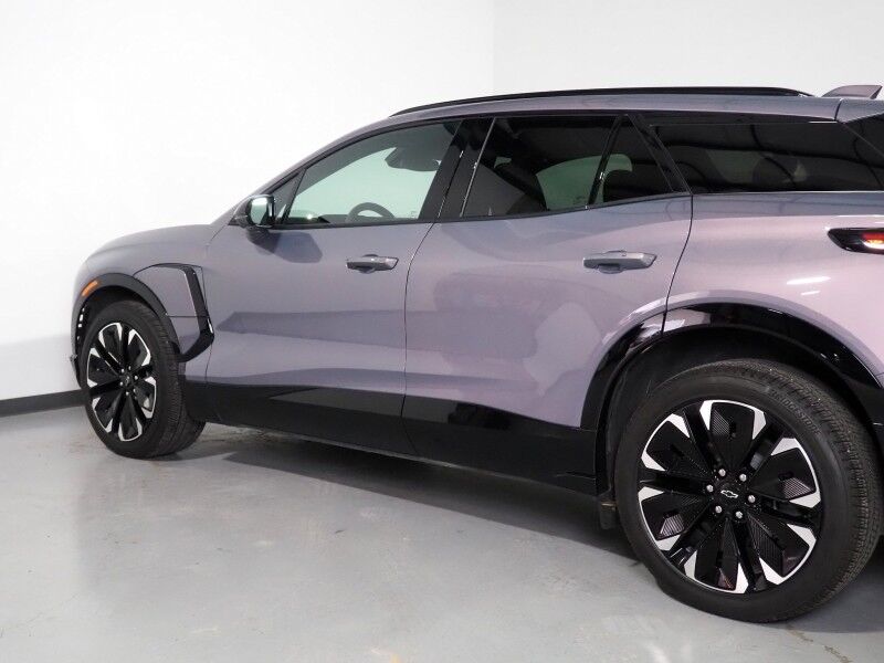 2025 Chevrolet Blazer EV RS AWD *NAVIGATION, ADAPTIVE CRUISE, SAFETY ALERTS, 360 VIEW CAMERAS, 17.7 INCH TOUCHSCREEN, CLIMATE SEATS, HEATED STEERING, POWER LIFTGATE, REMOTE START, 21 INCH WHEELS, WIRELESS CHARGING Round Rock TX