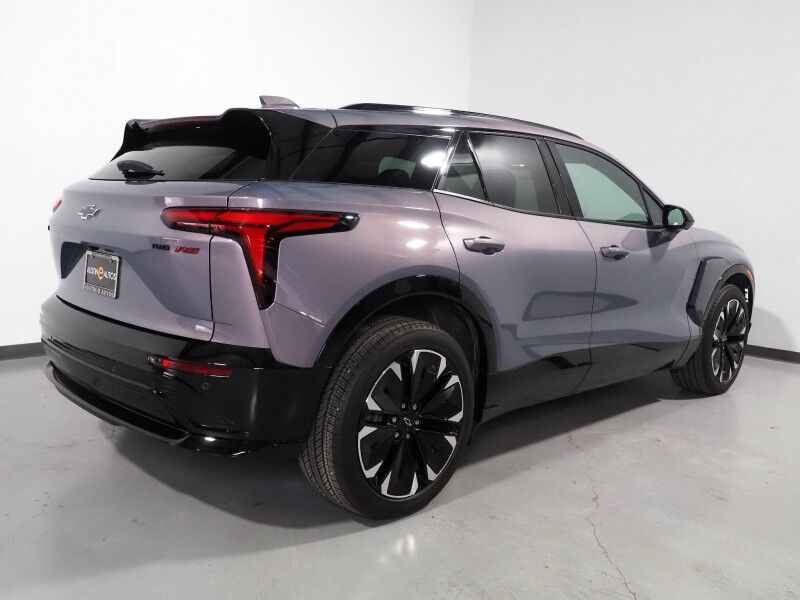 2025 Chevrolet Blazer EV RS AWD *NAVIGATION, ADAPTIVE CRUISE, SAFETY ALERTS, 360 VIEW CAMERAS, 17.7 INCH TOUCHSCREEN, CLIMATE SEATS, HEATED STEERING, POWER LIFTGATE, REMOTE START, 21 INCH WHEELS, WIRELESS CHARGING Round Rock TX