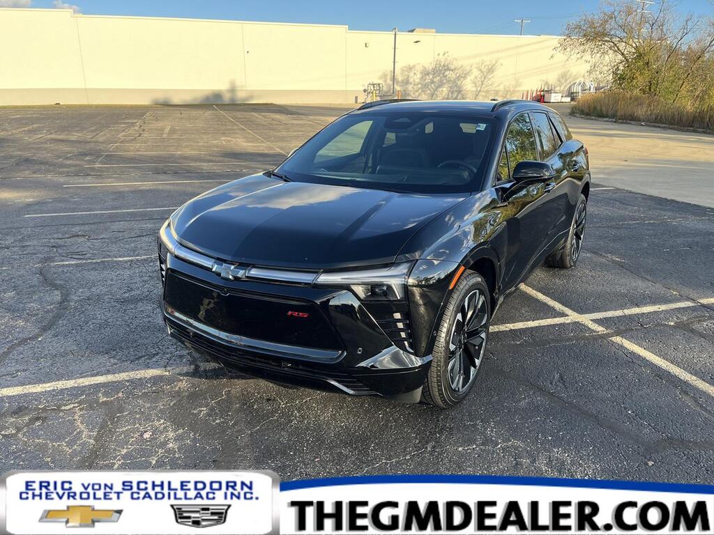 2025 Chevrolet Blazer EV RS AWD SuperCruise Conv&DrvrConfPkgs w/SuperCruise Dual-LevelChargeCord AdptvCrz 21s HD-SrrndVsn Milwaukee WI