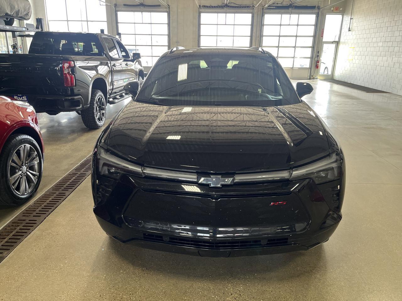 2025 Chevrolet Blazer EV RS eAWD w/Dual-LevelChargeCord 21s AdptvCrz HtdCldMemLthr HD-SrrndVsn
