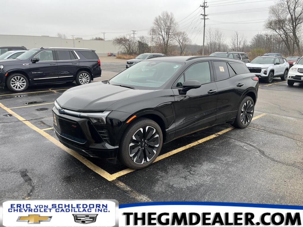 2025 Chevrolet Blazer EV RS eAWD w/Dual-LevelChargeCord 21s AdptvCrz HtdCldMemLthr HD-SrrndVsn Milwaukee WI