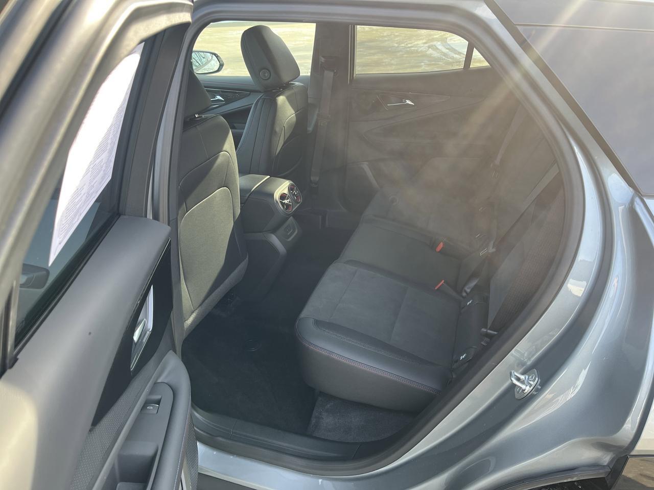 2025 Chevrolet Blazer EV RS eAWD w/Dual-LevelChargeCord 21s AdptvCrz HtdCldMemLthr HD-SrrndVsn Saukville WI