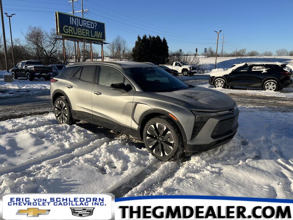 2025 Chevrolet Blazer EV RS eAWD w/Dual-LevelChargeCord 21s AdptvCrz HtdCldMemLthr HD-SrrndVsn Milwaukee WI