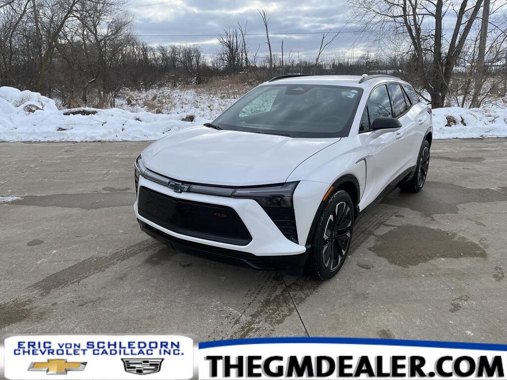 2025 Chevrolet Blazer EV RS eAWD w/Dual-LevelChargeCord 21s AdptvCrz HtdCldMemLthr HD-SrrndVsn Milwaukee WI