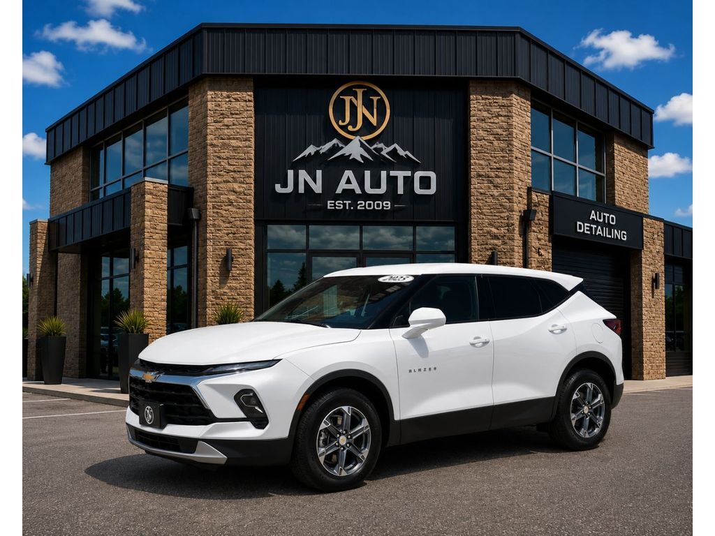 2025 Chevrolet Blazer LT