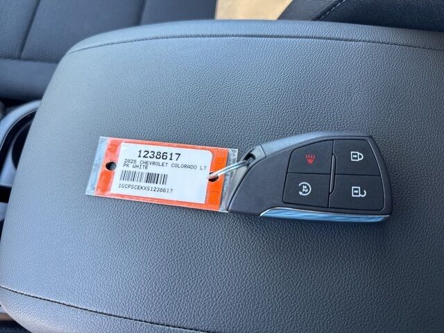 2025 Chevrolet Colorado LT  TX