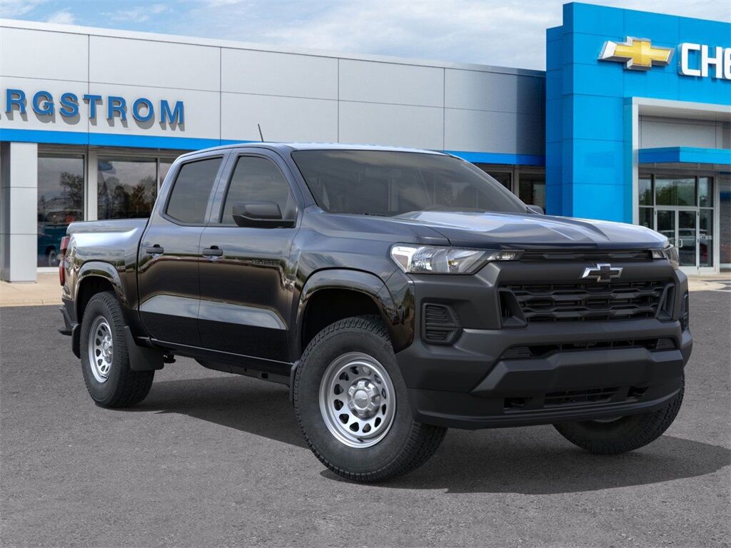 2025 Chevrolet Colorado Work Truck Green Bay WI