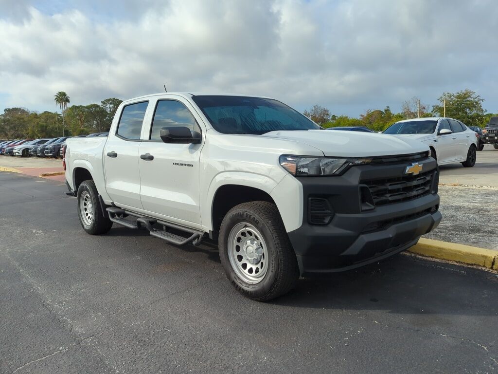 2025 Chevrolet Colorado Work Truck Oshkosh WI