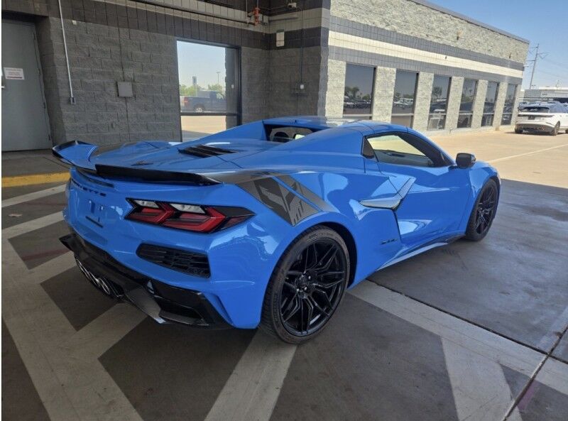 2025 Chevrolet Corvette 1LZ