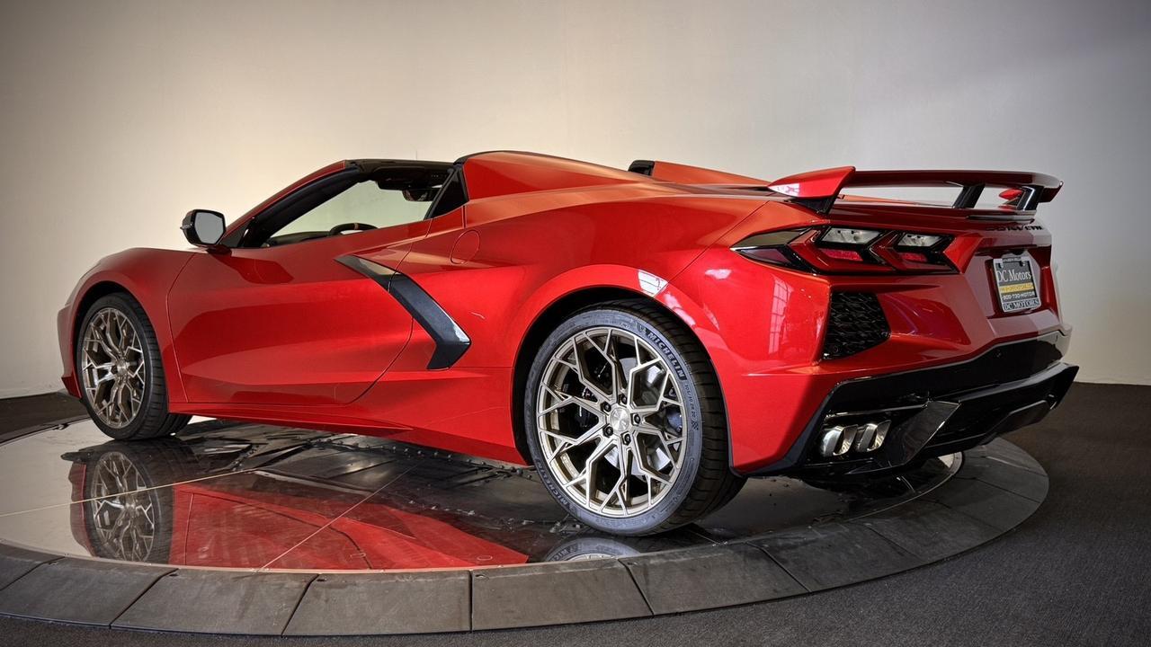 2025 Chevrolet Corvette 2LT