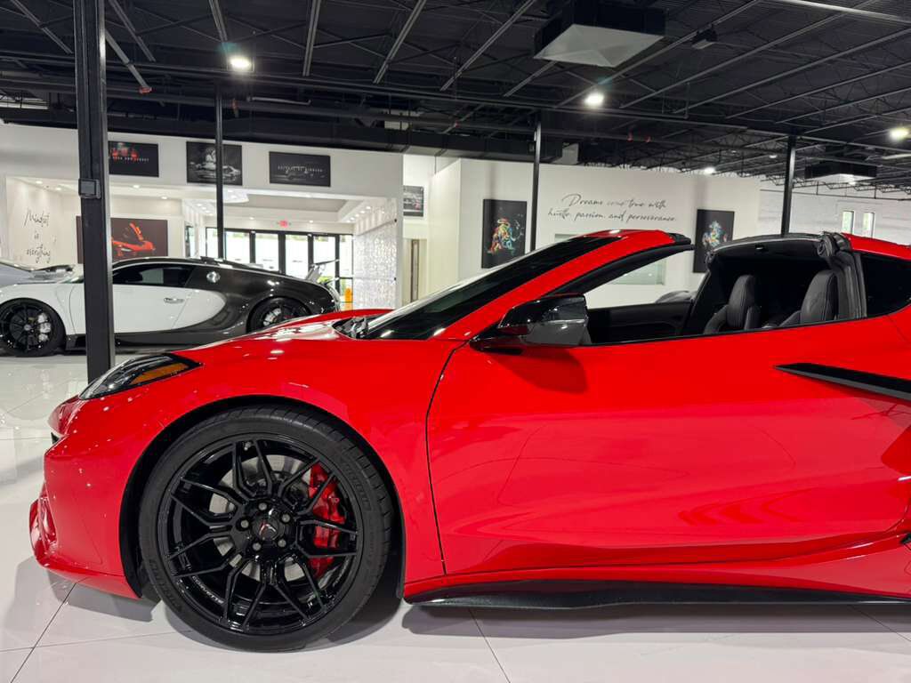 2025 Chevrolet Corvette 3LZ Torch Red paint, Jet Black interior, front lifter, Bose Performance Series audio AND MUCH MORE!! Fort Lauderdale FL