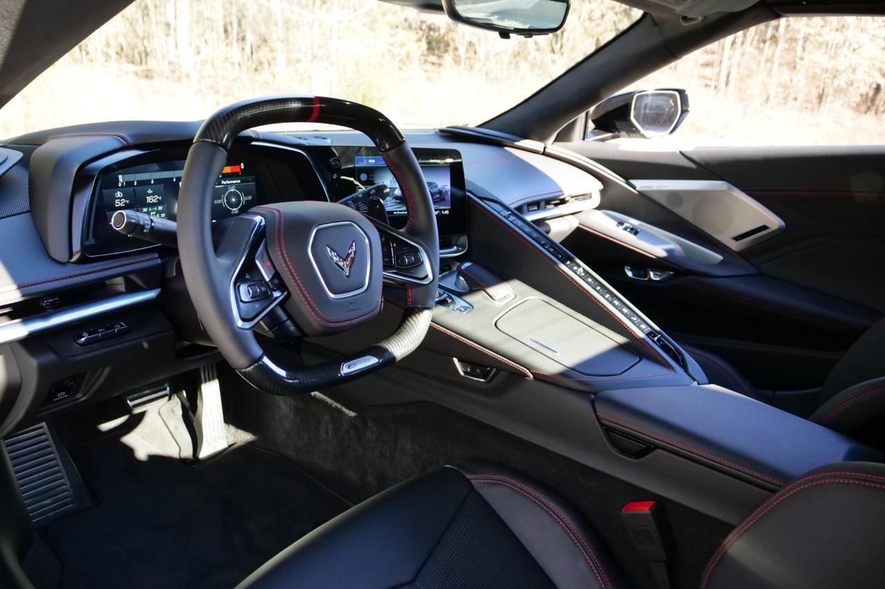 2025 Chevrolet Corvette E-RAY Convertible 3LZ / Carbon Ceramic Brakes / AWD! Lincolnton NC