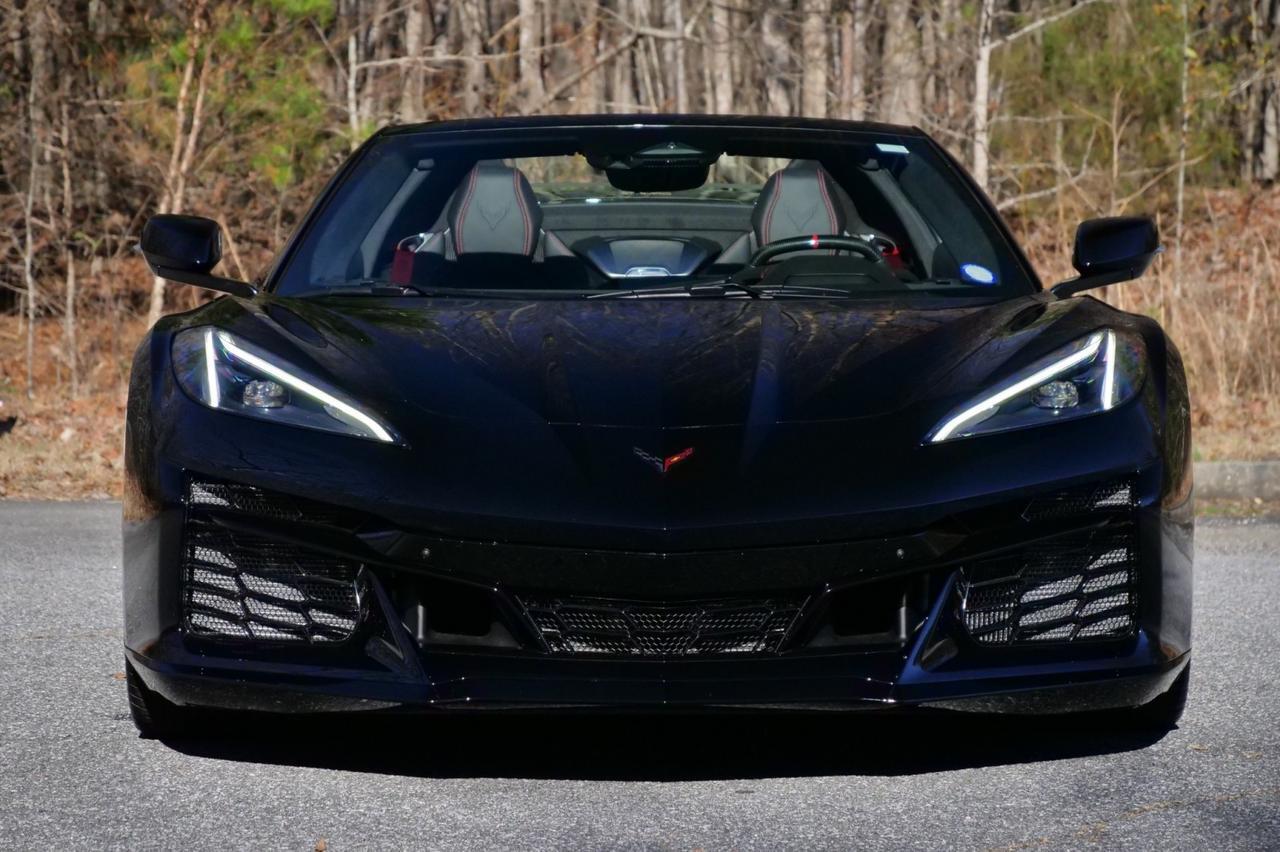 2025 Chevrolet Corvette E-RAY Convertible 3LZ / Carbon Ceramic Brakes / AWD! Lincolnton NC