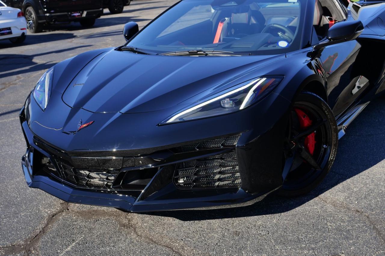 2025 Chevrolet Corvette E-RAY Convertible 3LZ / Carbon Ceramic Brakes / AWD! Lincolnton NC
