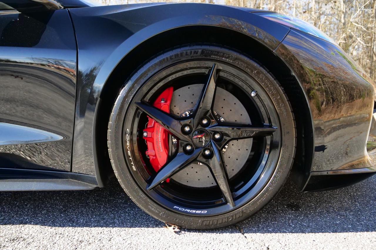 2025 Chevrolet Corvette E-RAY Convertible 3LZ / Carbon Ceramic Brakes / AWD! Lincolnton NC