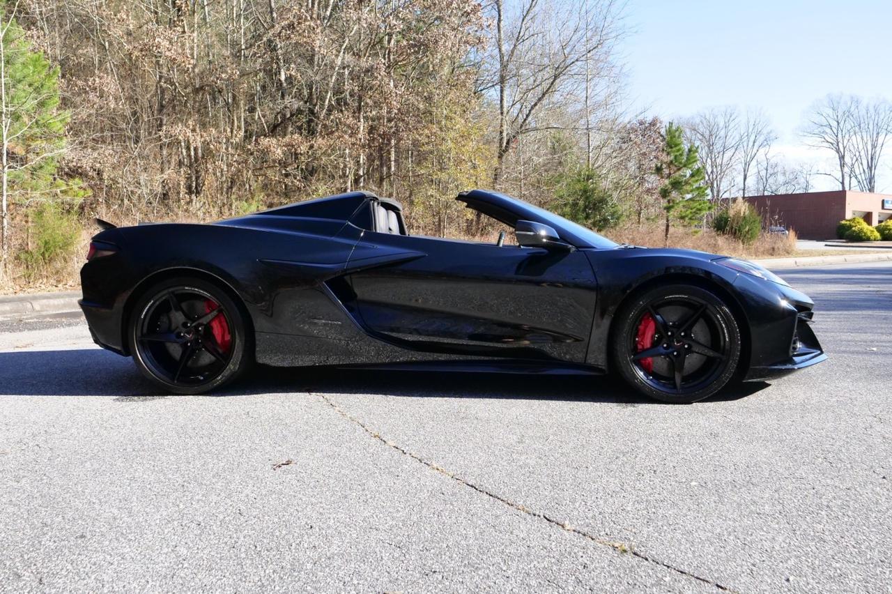 2025 Chevrolet Corvette E-RAY Convertible 3LZ / Carbon Ceramic Brakes / AWD! Lincolnton NC