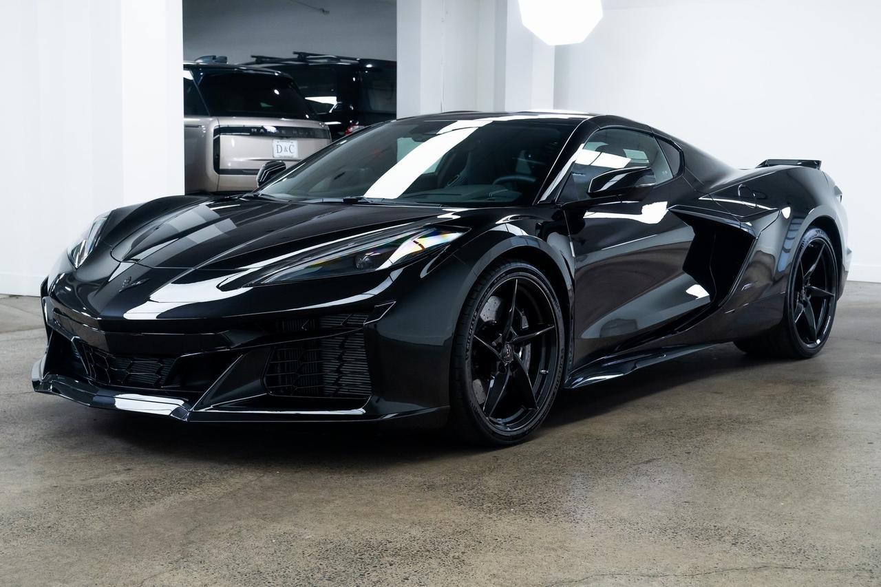 2025 Chevrolet Corvette E-Ray 1 Owner 1LZ Carbon Ceramic Brakes Head-Up Display Portland OR