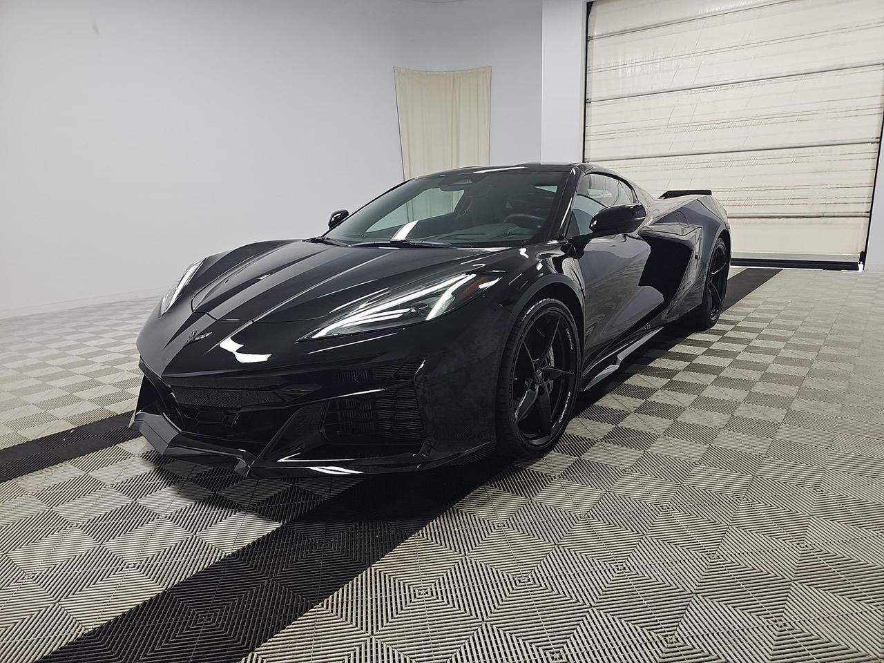 2025 Chevrolet Corvette E-Ray 1LZ Carbon Ceramic Brakes Head-Up Display Portland OR