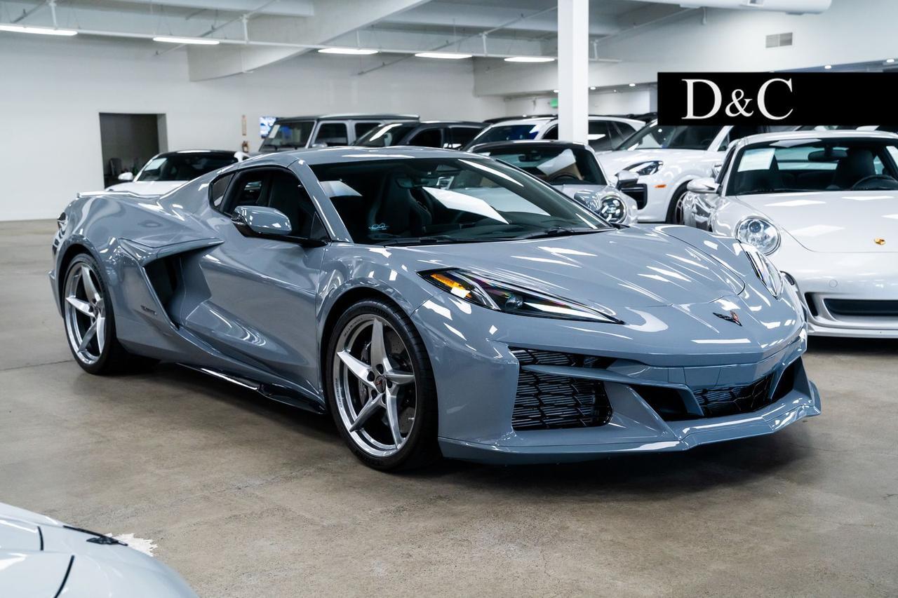 2025 Chevrolet Corvette E-Ray 1LZ Performance Package