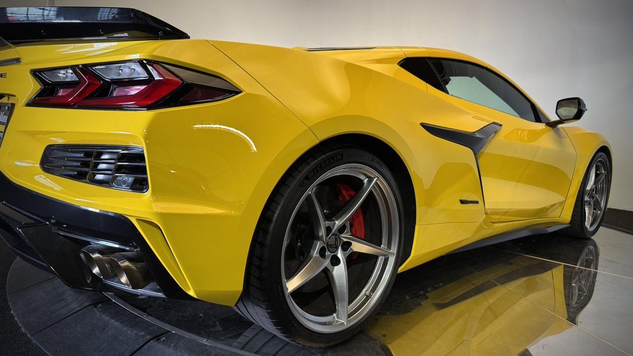 2025 Chevrolet Corvette E-Ray 3LZ Anaheim Hills CA