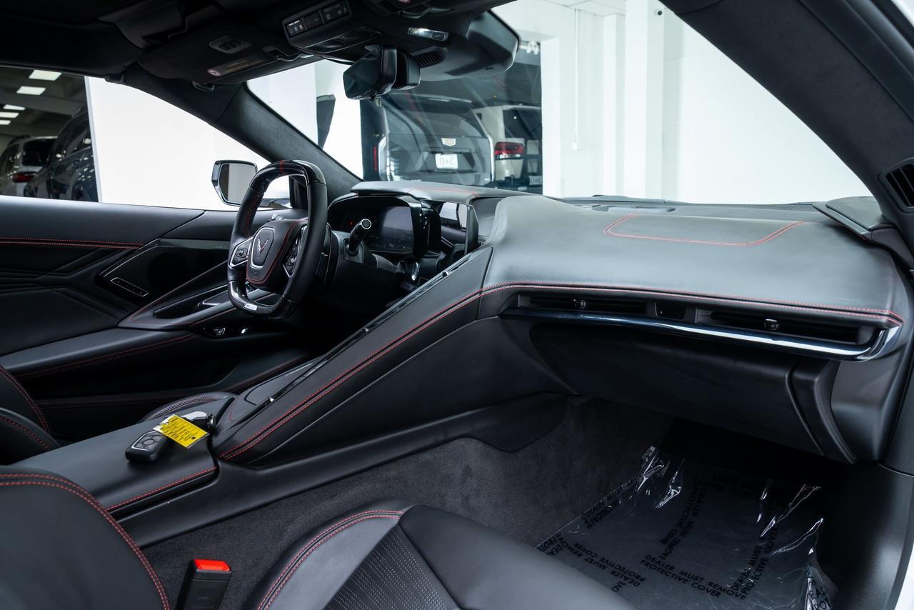 2025 Chevrolet Corvette E-Ray 3LZ Carbon Ceramic Brakes Magnetic Ride Control Portland OR