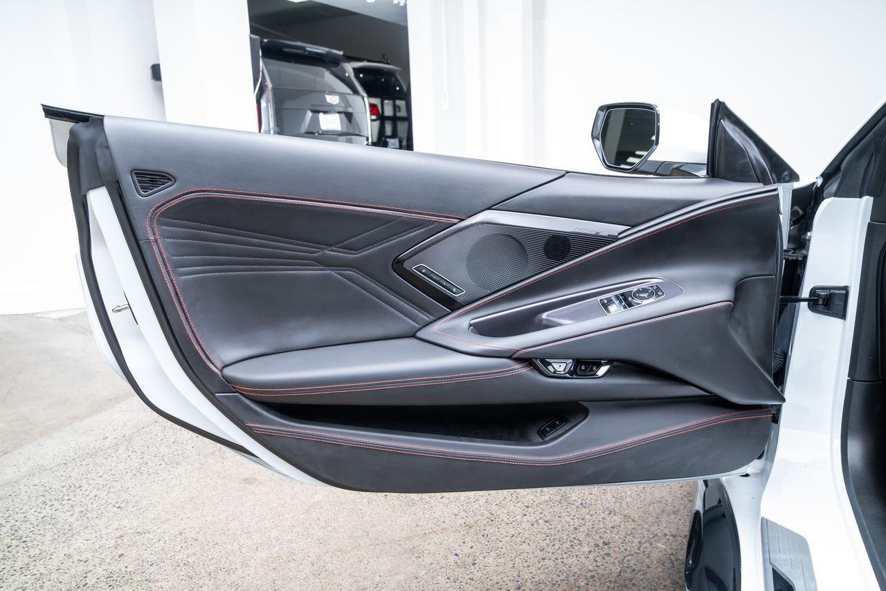 2025 Chevrolet Corvette E-Ray 3LZ Carbon Ceramic Brakes Magnetic Ride Control Portland OR