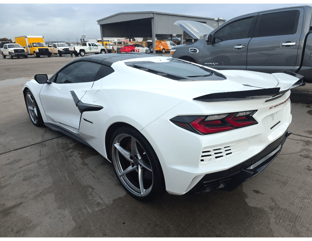2025 Chevrolet Corvette E-Ray 3LZ Carbon Ceramic Brakes Magnetic Ride Control Portland OR