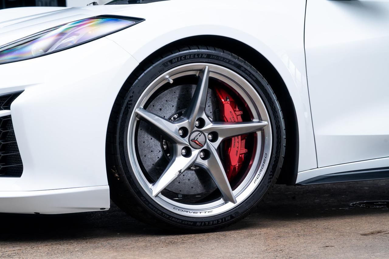 2025 Chevrolet Corvette E-Ray 3LZ Carbon Ceramic Brakes Magnetic Ride Control Portland OR