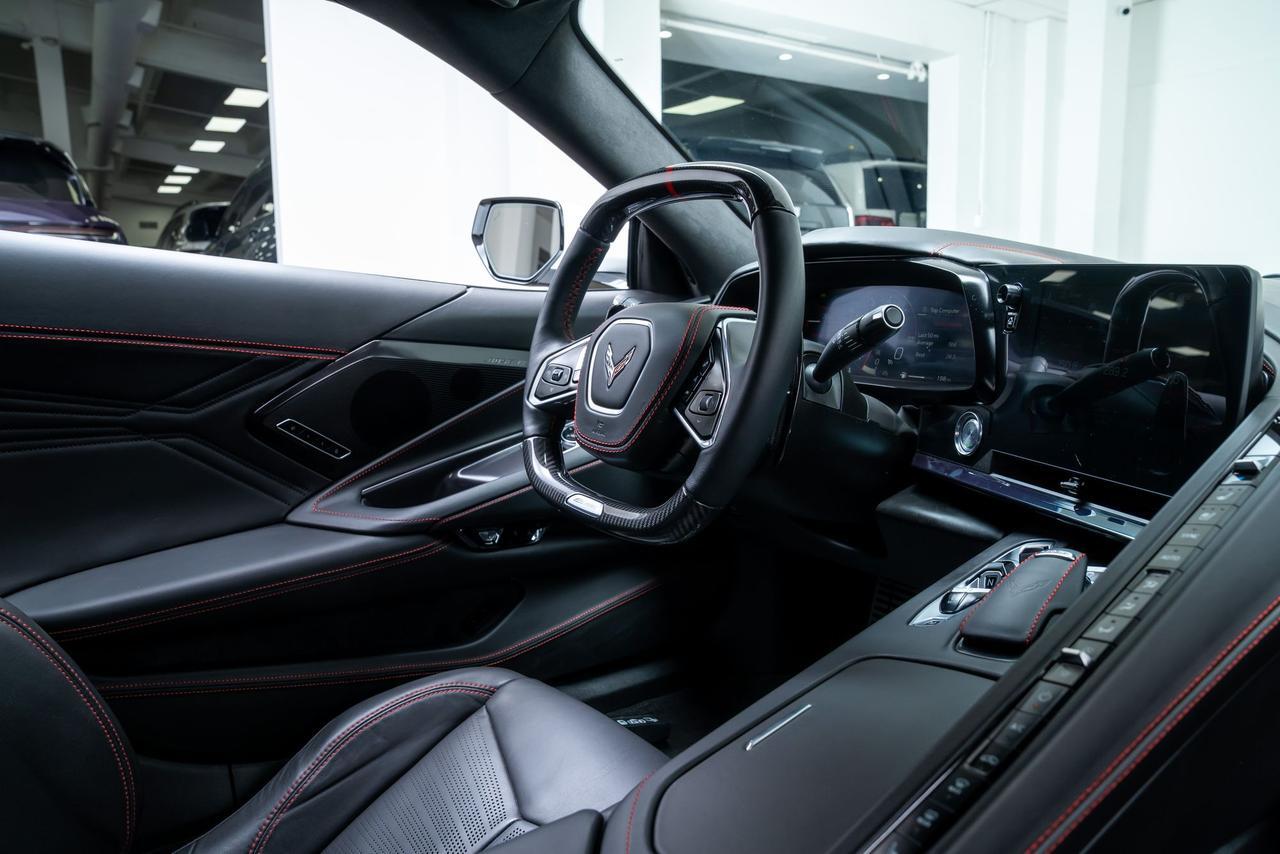 2025 Chevrolet Corvette E-Ray 3LZ Carbon Ceramic Brakes Magnetic Ride Control Portland OR