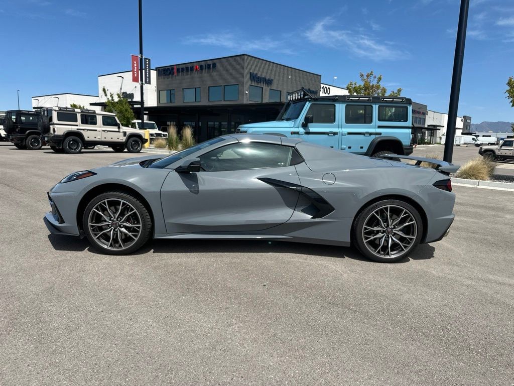 2025 Chevrolet Corvette Stingray Convertible 2LT's photo