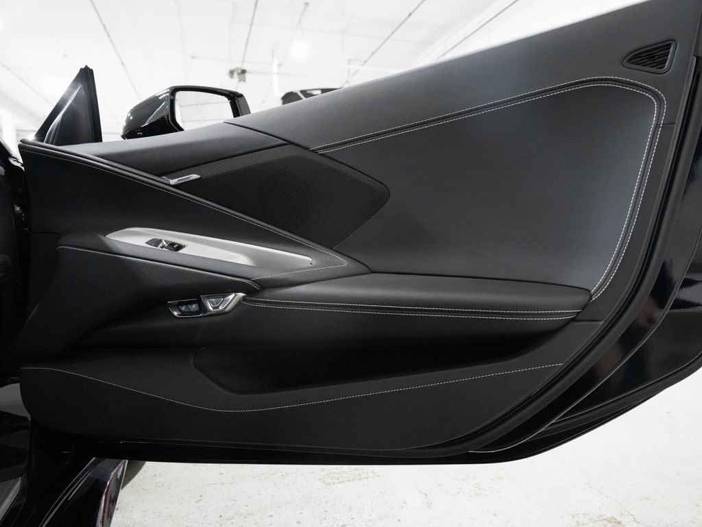 2025 Chevrolet Corvette 1LZ - Photo 30