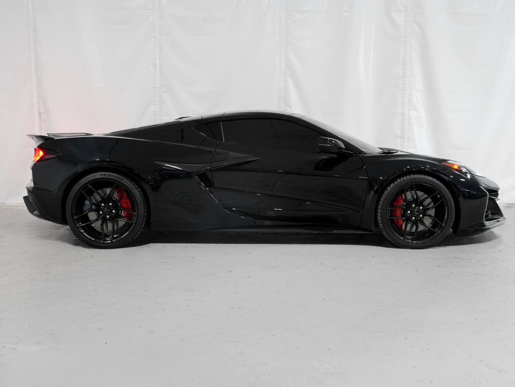 2025 Chevrolet Corvette 1LZ - Photo 7