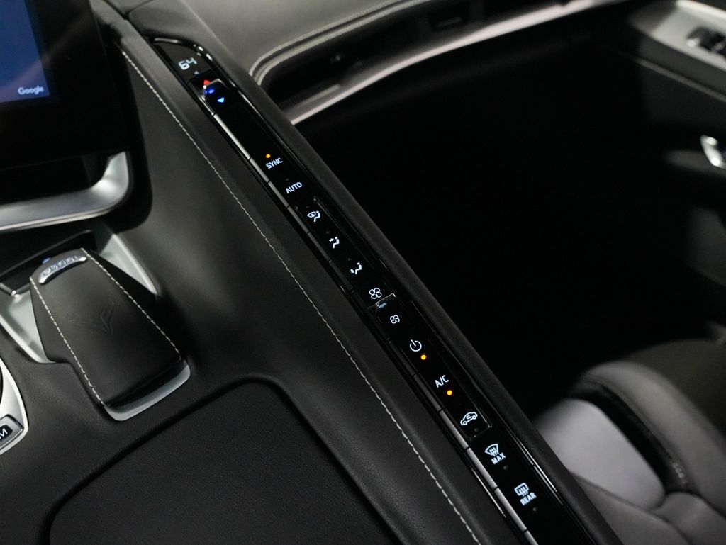 2025 Chevrolet Corvette 1LZ - Photo 18