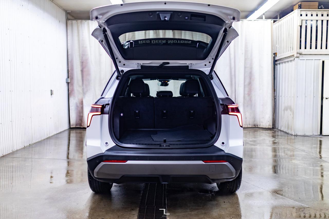 2025 Chevrolet Equinox AWD LT Leather Roof Nav BCam Red Deer AB