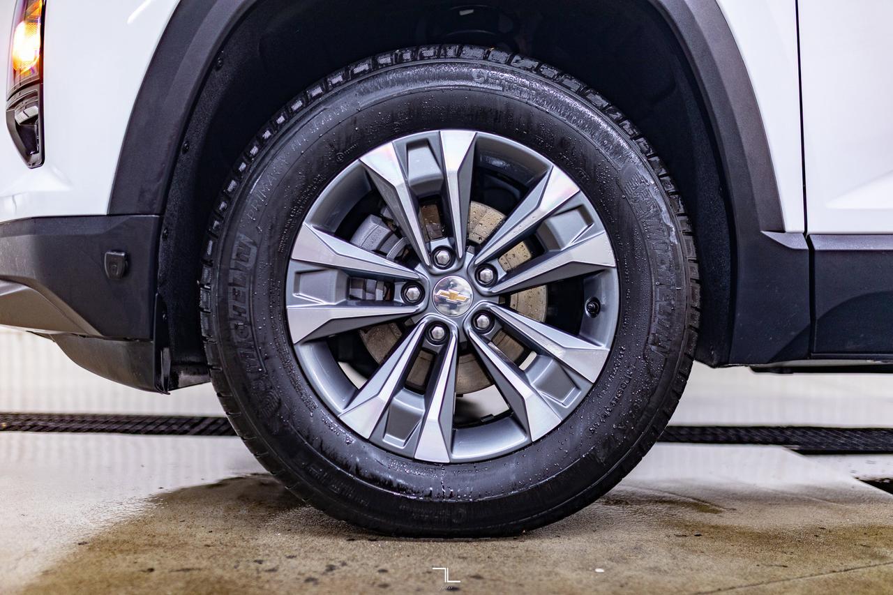 2025 Chevrolet Equinox AWD LT Leather Roof Nav BCam Red Deer AB