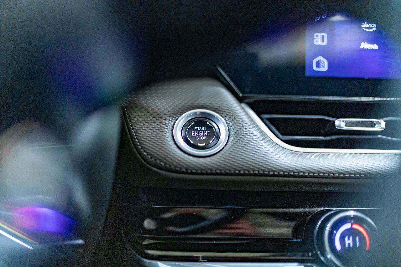 2025 Chevrolet Equinox AWD LT Leather Roof Nav BCam Red Deer AB