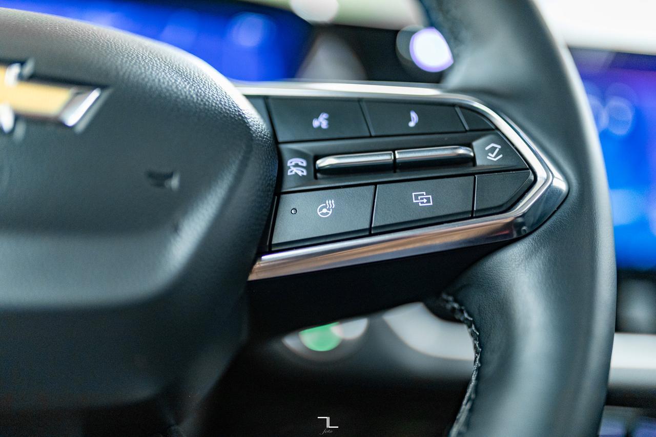 2025 Chevrolet Equinox AWD LT Nav Roof BCam Red Deer AB