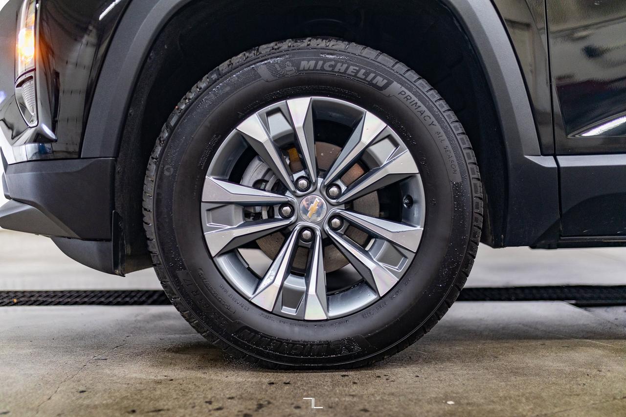 2025 Chevrolet Equinox AWD LT Nav Roof BCam Red Deer AB