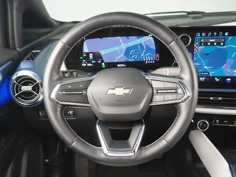 2025 Chevrolet Equinox EV LT *CONVENIENCE PKG, NAVIGATION, ADAPTIVE CRUISE, SAFETY ALERTS, COLOR TOUCHSCREEN, 360 VIEW CAMERAS, HEATED SEATS/STEERING, REMOTE START, POWER LIFTGATE, WIRELESS CHARGING Round Rock TX