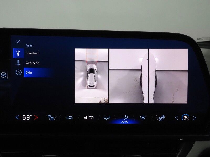 2025 Chevrolet Equinox EV LT *CONVENIENCE PKG, NAVIGATION, ADAPTIVE CRUISE, SAFETY ALERTS, COLOR TOUCHSCREEN, 360 VIEW CAMERAS, HEATED SEATS/STEERING, REMOTE START, POWER LIFTGATE, WIRELESS CHARGING Round Rock TX