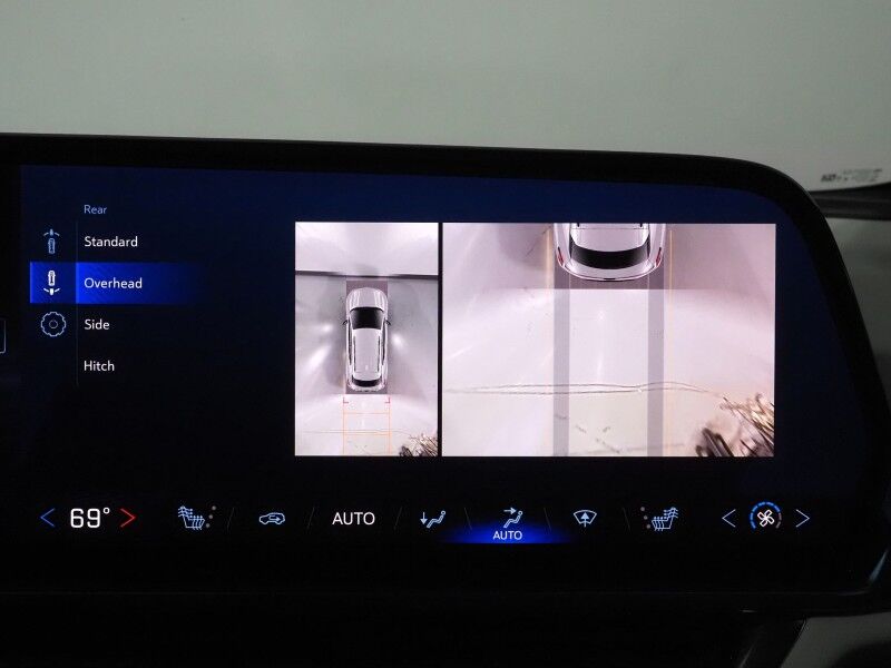 2025 Chevrolet Equinox EV LT *CONVENIENCE PKG, NAVIGATION, ADAPTIVE CRUISE, SAFETY ALERTS, COLOR TOUCHSCREEN, 360 VIEW CAMERAS, HEATED SEATS/STEERING, REMOTE START, POWER LIFTGATE, WIRELESS CHARGING Round Rock TX